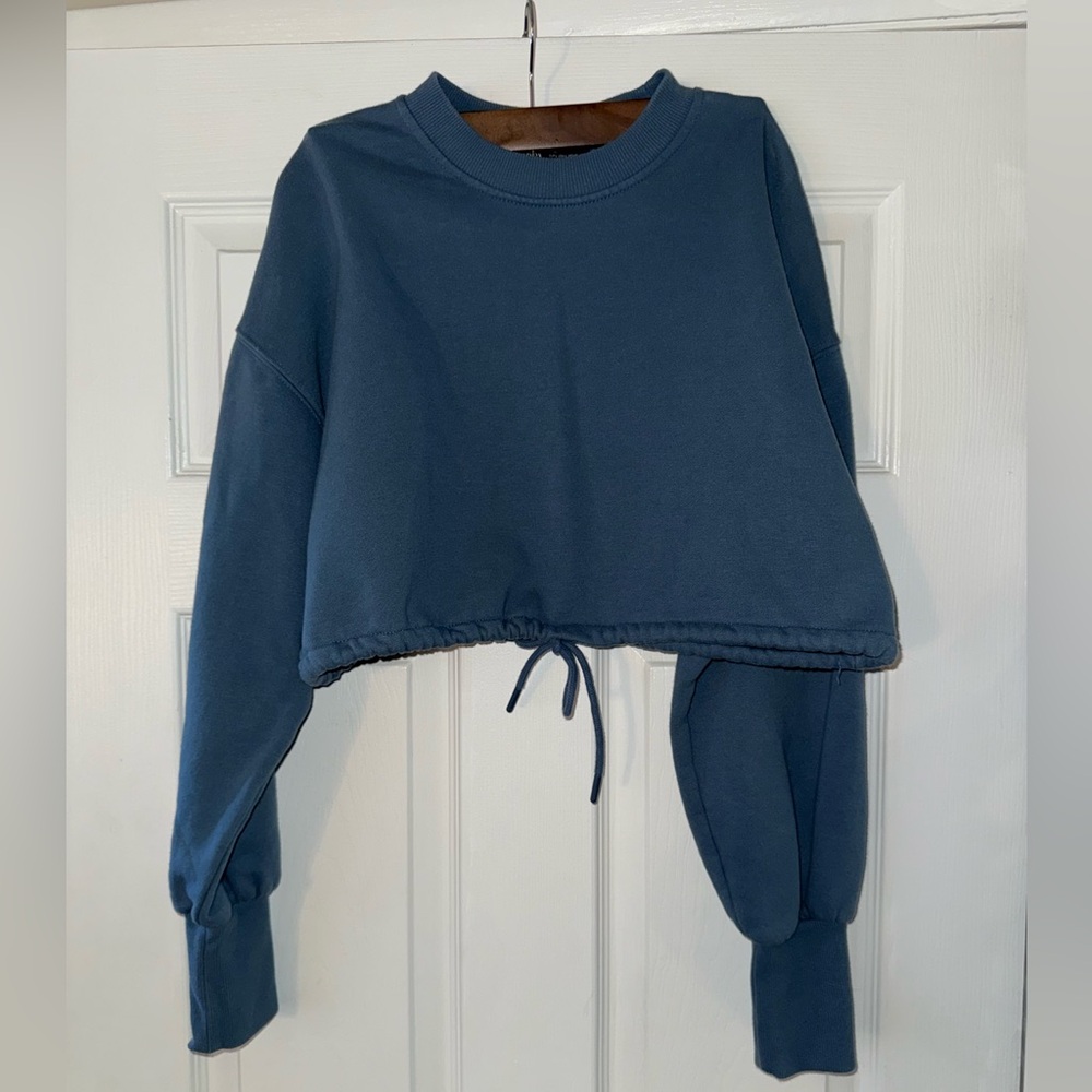 ZARA Blue Cropped Drawstring Sweatshirt Size M